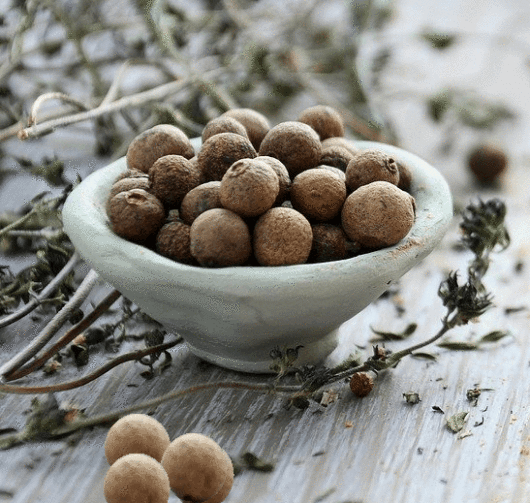 Bulk Nutmeg Spice Berries